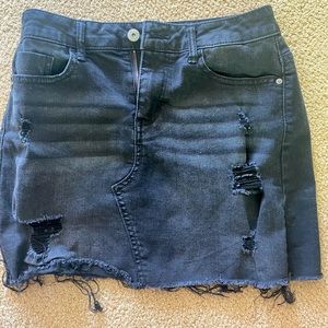 Vanilla star black ripped Jean skirt